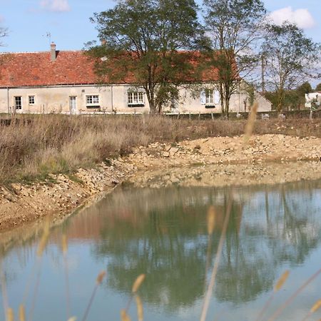 Gite De La Maison Fort Vereaux Екстериор снимка