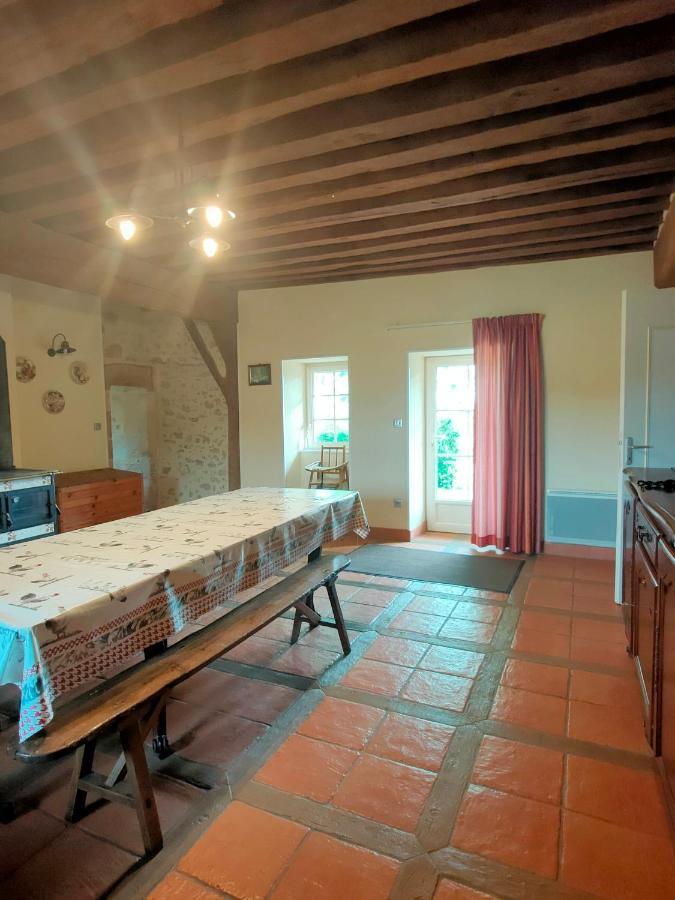 Gite De La Maison Fort Vereaux Екстериор снимка