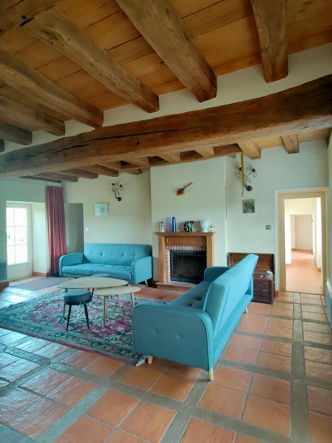 Gite De La Maison Fort Vereaux Екстериор снимка