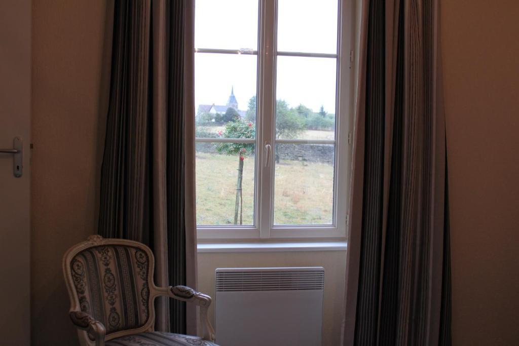Gite De La Maison Fort Vereaux Стая снимка