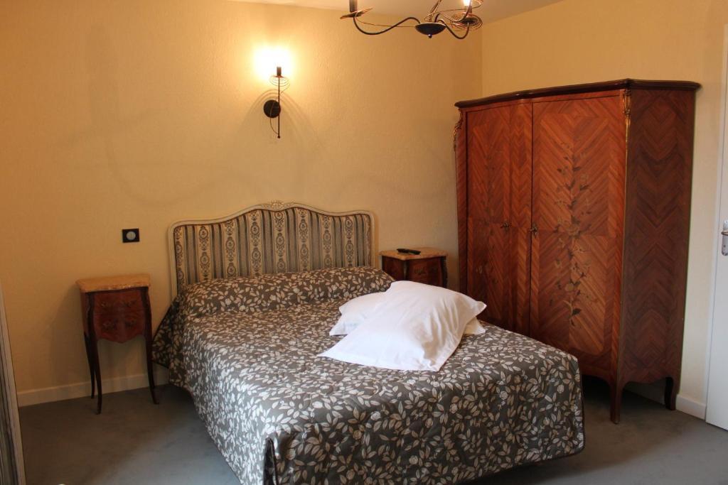 Gite De La Maison Fort Vereaux Екстериор снимка